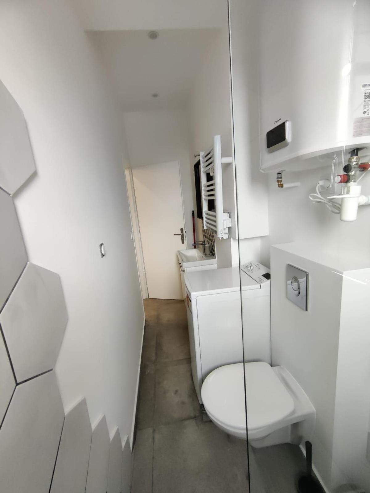 Loft Chic Avec Mezzanine Contemporaine Apartment Vénissieux Екстериор снимка