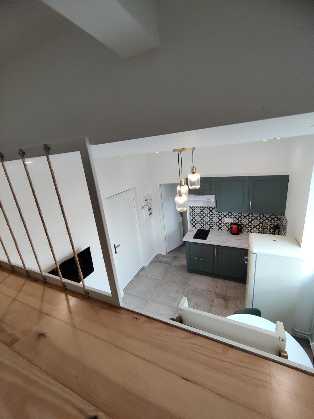 Loft Chic Avec Mezzanine Contemporaine Apartment Vénissieux Екстериор снимка